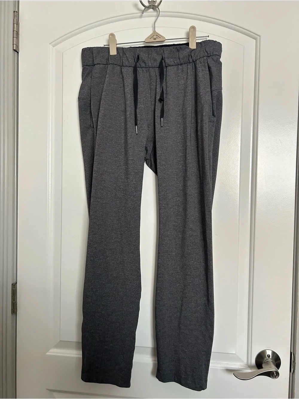 Lululemon On The Fly Black Jogger Pant *28